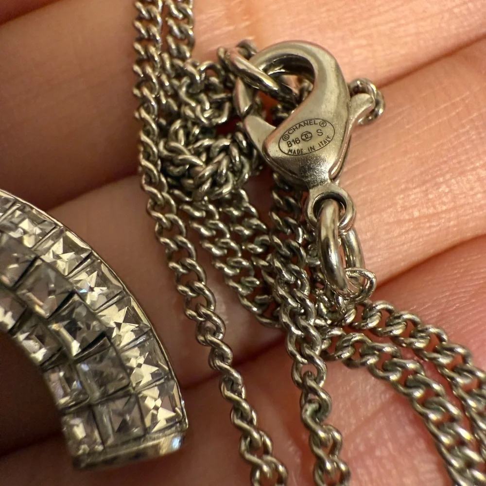 CHANEL Large Silver Crystal CC Logo Pendant Necklace - Picture 6 of 10